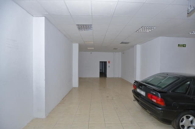 Commercial for rent in Alcanar - € 2,000 (Ref: 7786400)