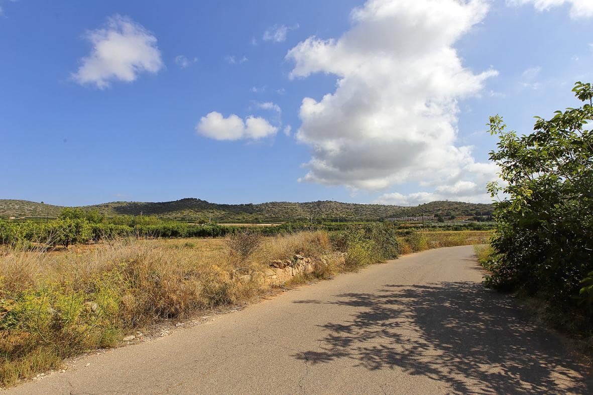 Grunde uden byggetilladelser til salg i Alcanar - € 30.000 (Ref: 7786408)