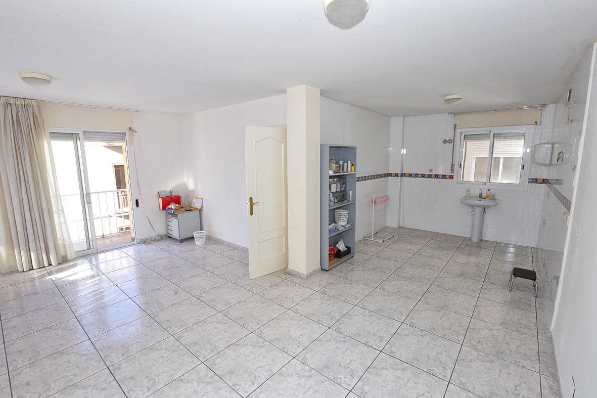 Apartment for sale in Sant Carles de la Rapita - € 530,000 (Ref: 7786415)