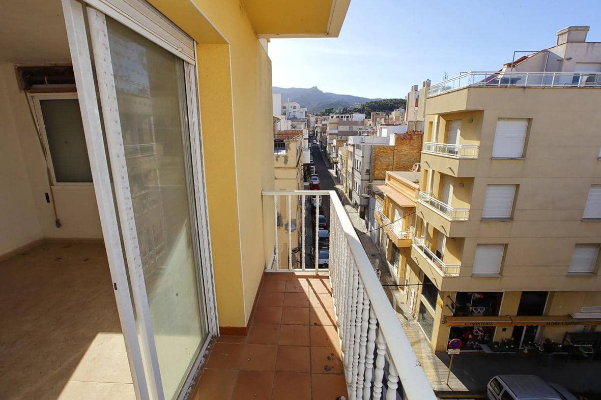 Apartment for sale in Sant Carles de la Rapita - € 530,000 (Ref: 7786415)