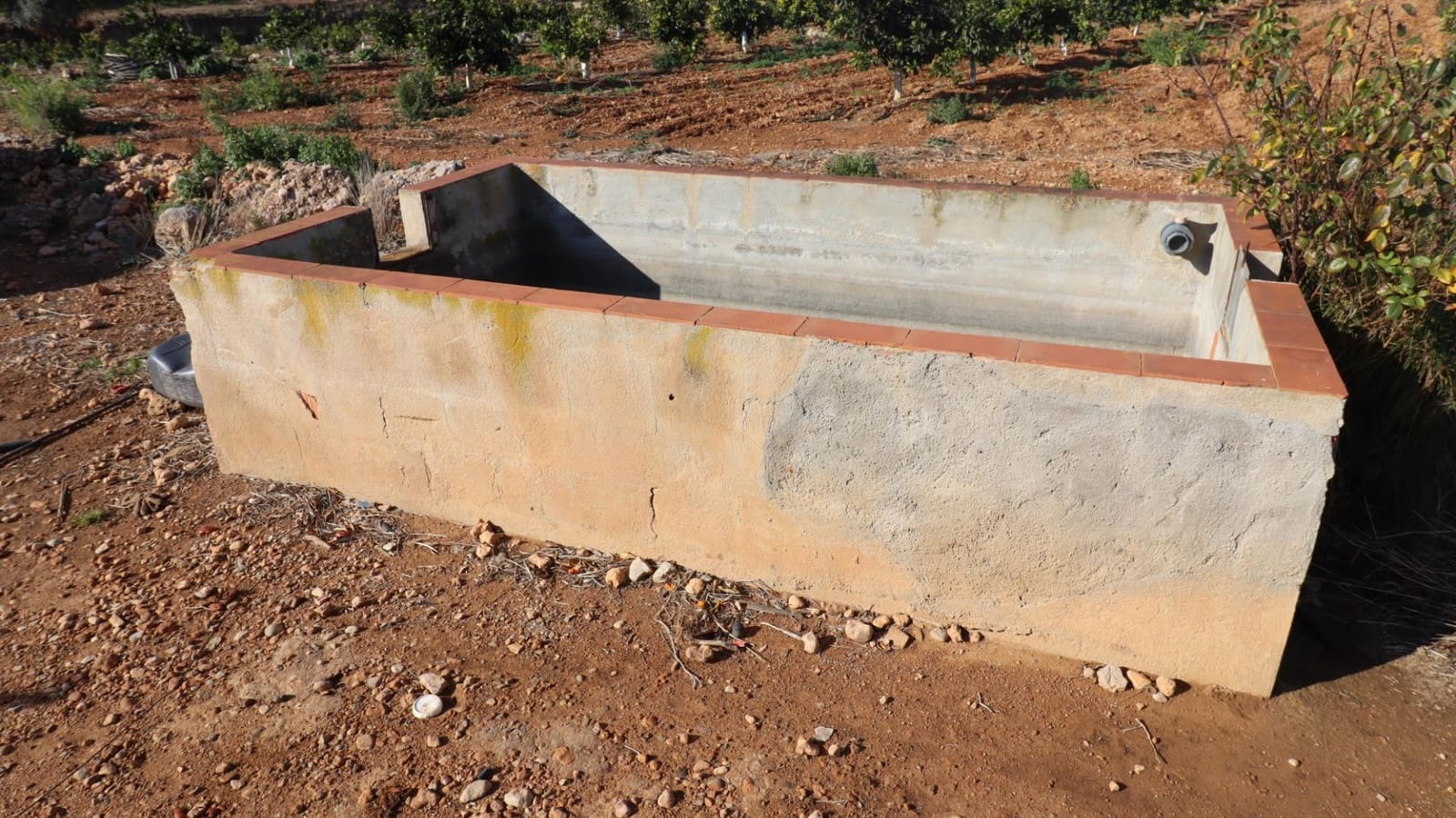 Grunde uden byggetilladelser til salg i Vinaros - € 26.600 (Ref: 8046426)