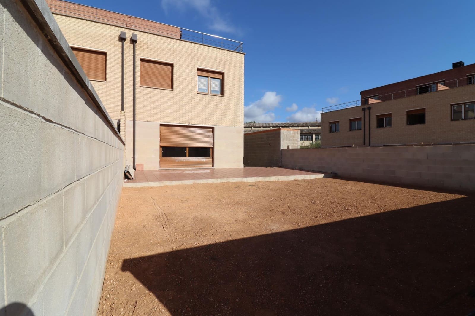 3 soveværelse Semi-Rækkehus til salg i Ulldecona med swimmingpool garage - € 220.000 (Ref: 8676148)