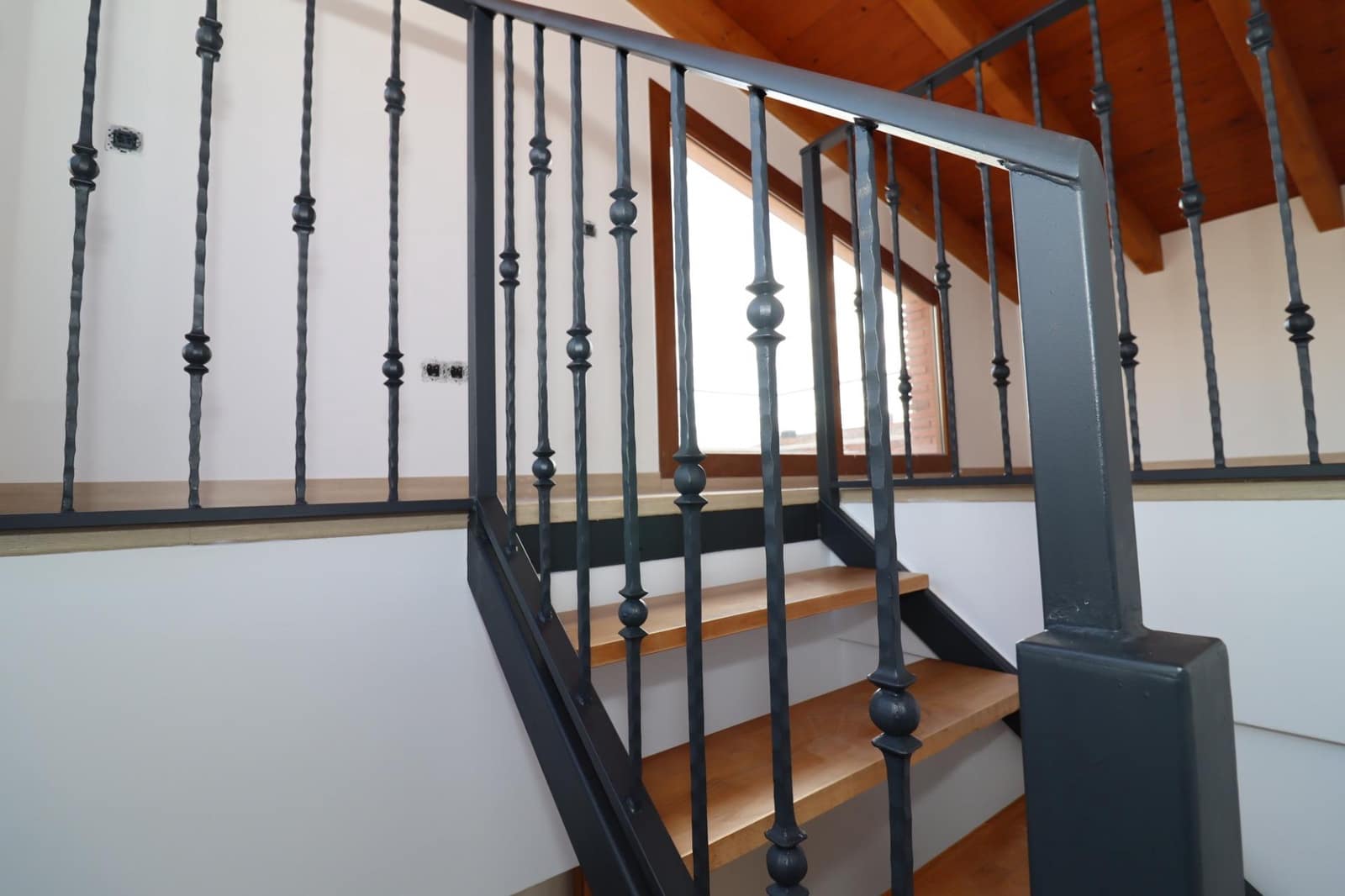 3 soveværelse Semi-Rækkehus til salg i Ulldecona med swimmingpool garage - € 220.000 (Ref: 8676148)