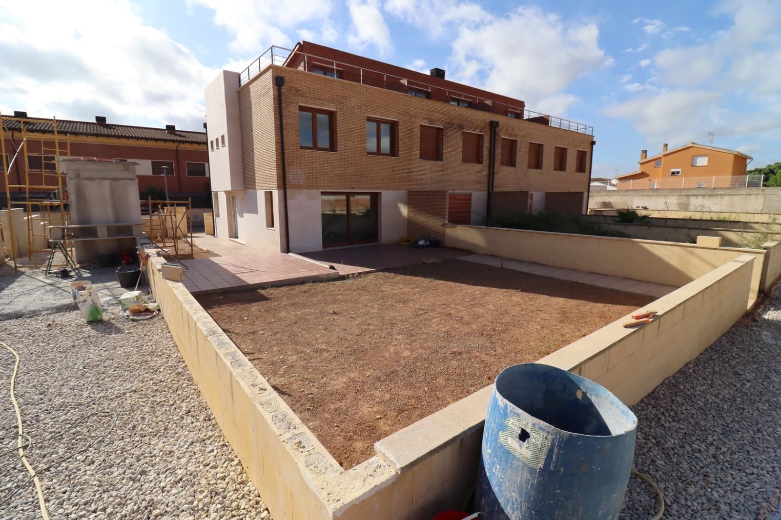 3 soveværelse Semi-Rækkehus til salg i Ulldecona med swimmingpool garage - € 220.000 (Ref: 8676148)