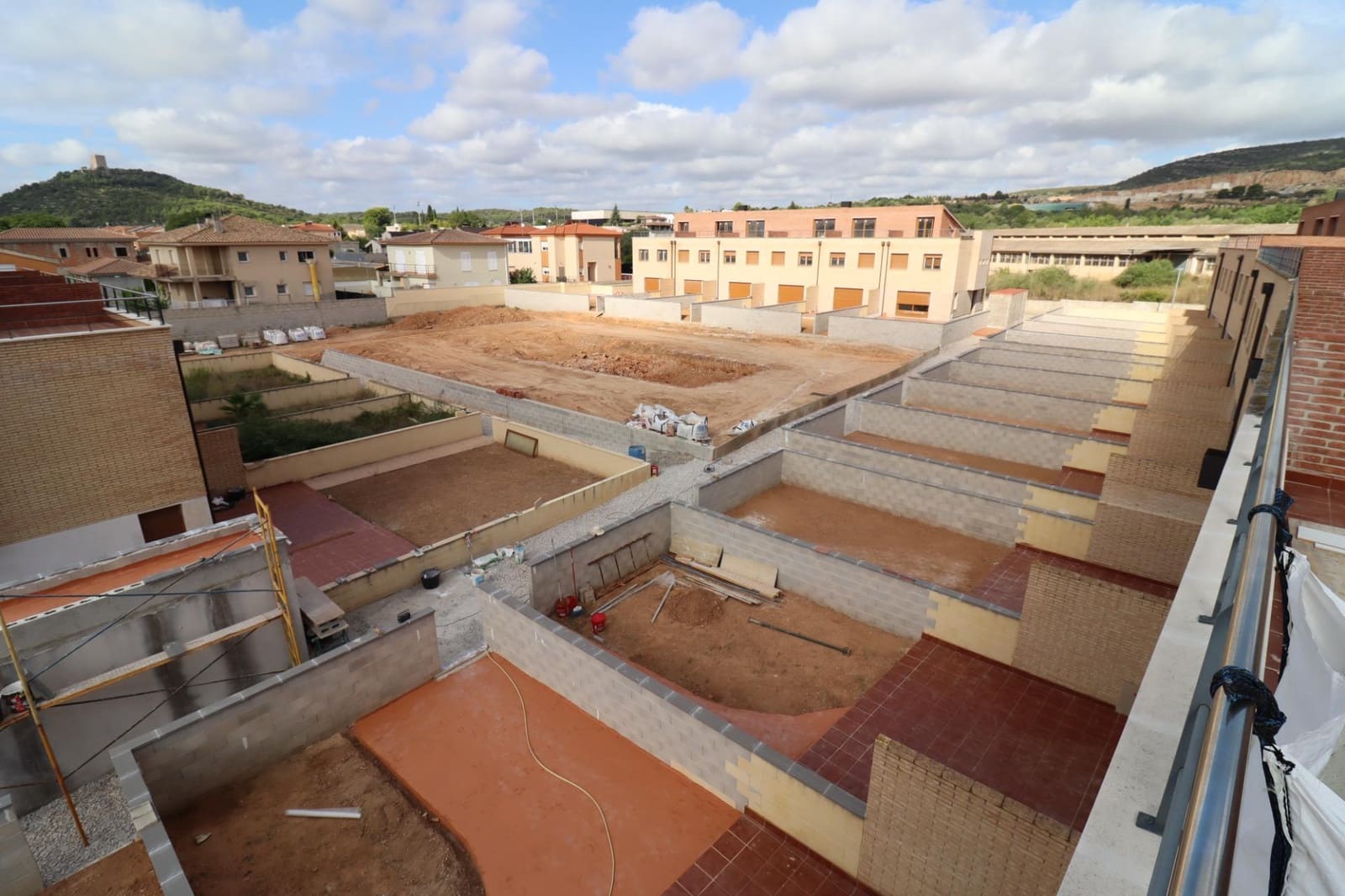 3 soveværelse Semi-Rækkehus til salg i Ulldecona med swimmingpool garage - € 220.000 (Ref: 8676148)