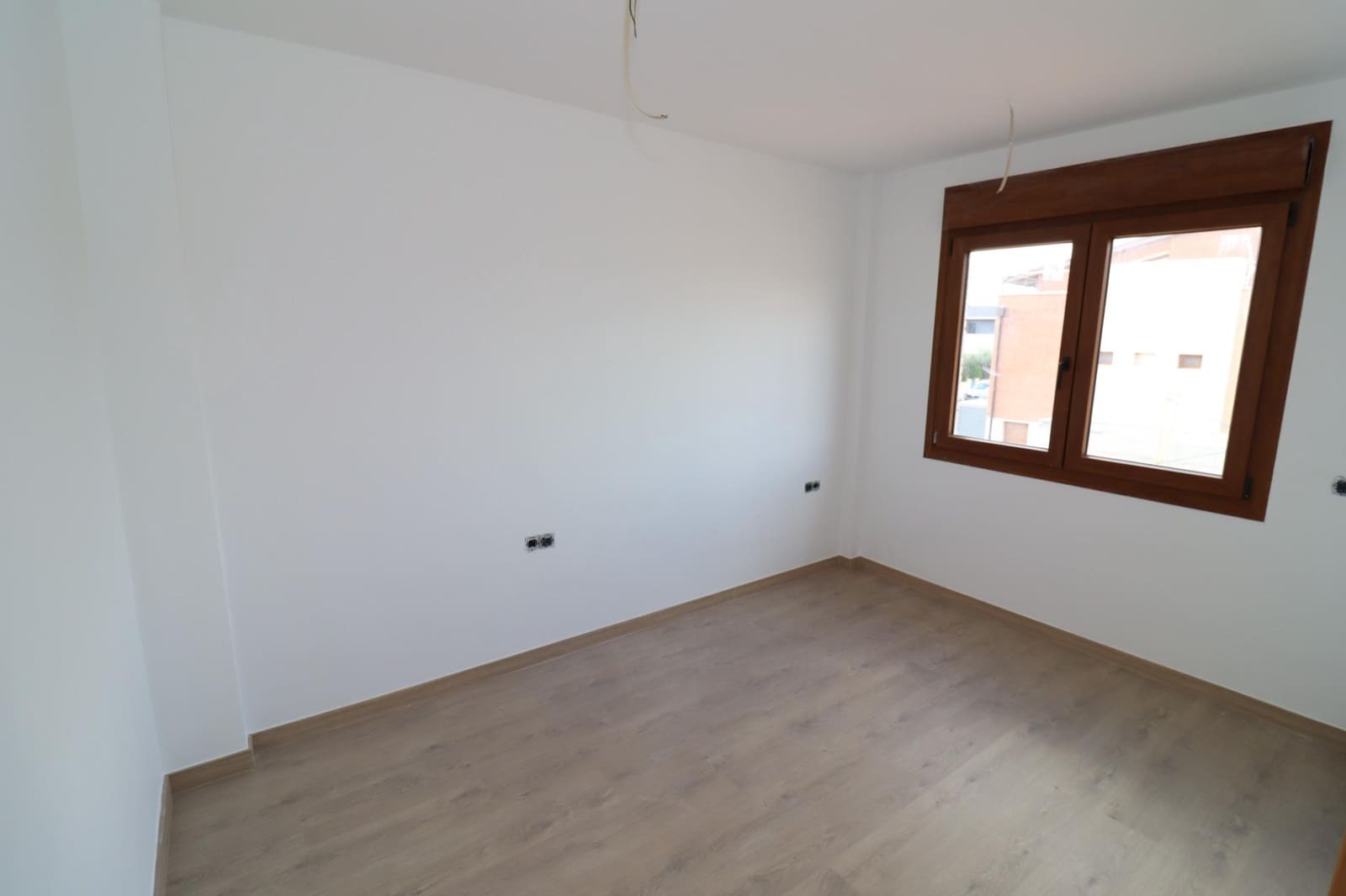 3 soveværelse Semi-Rækkehus til salg i Ulldecona med swimmingpool garage - € 220.000 (Ref: 8676148)