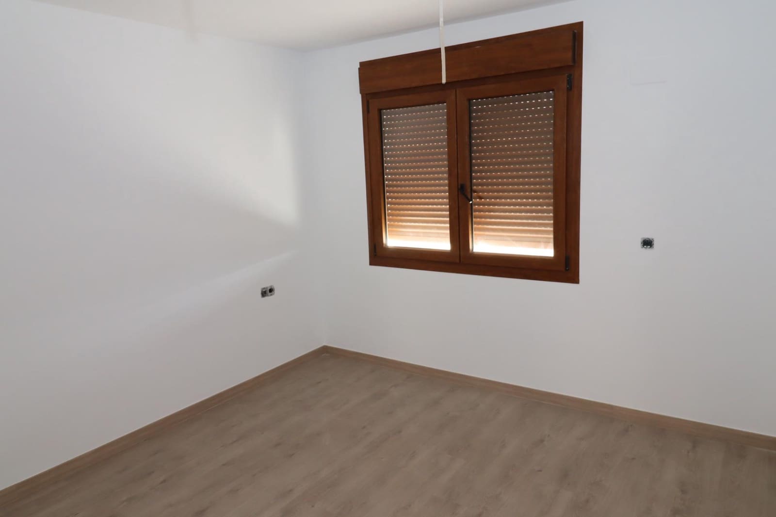 3 soverom Kjedet enebolig til salgs i Ulldecona med svømmebasseng garasje - € 220 000 (Ref: 8676148)