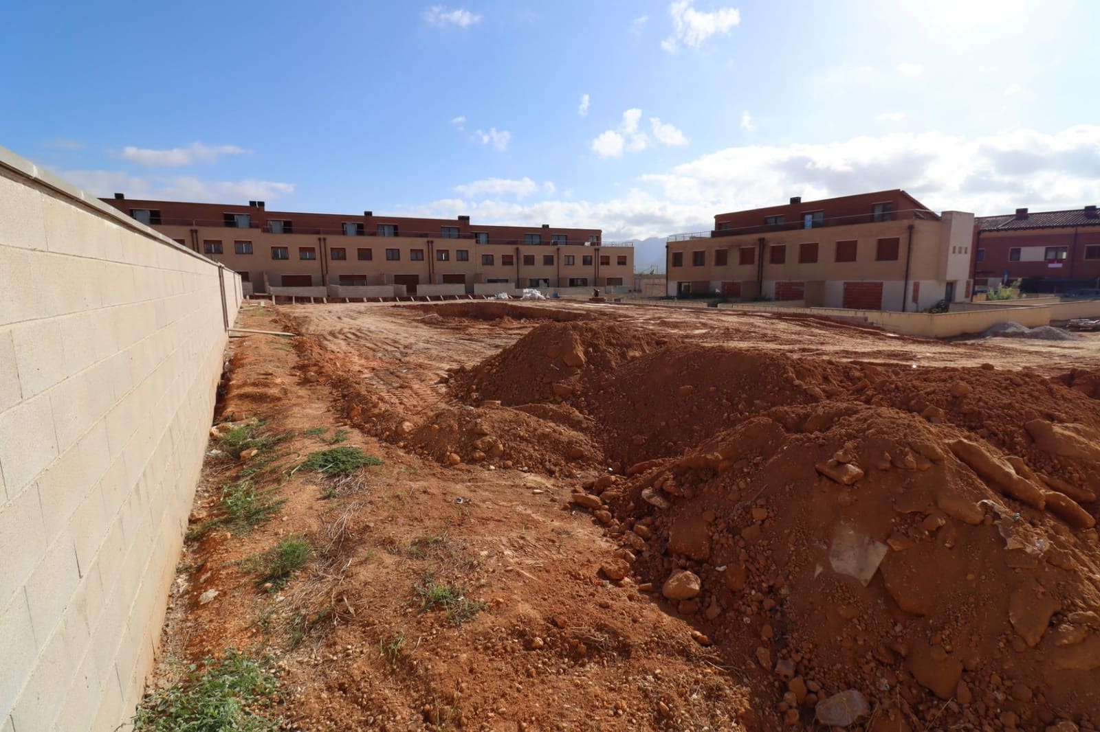 3 soverom Kjedet enebolig til salgs i Ulldecona med svømmebasseng garasje - € 220 000 (Ref: 8676148)