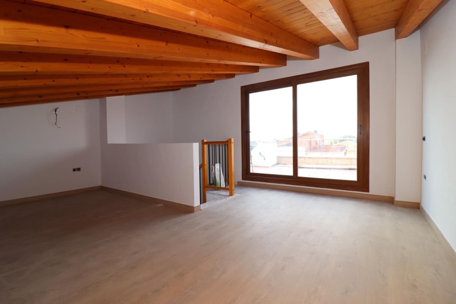 3 soverom Kjedet enebolig til salgs i Ulldecona med svømmebasseng garasje - € 220 000 (Ref: 8676148)