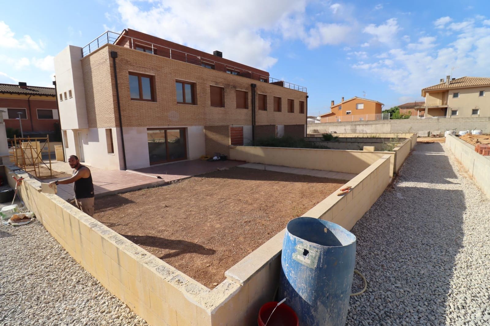 3 soverom Kjedet enebolig til salgs i Ulldecona med svømmebasseng garasje - € 220 000 (Ref: 8676148)