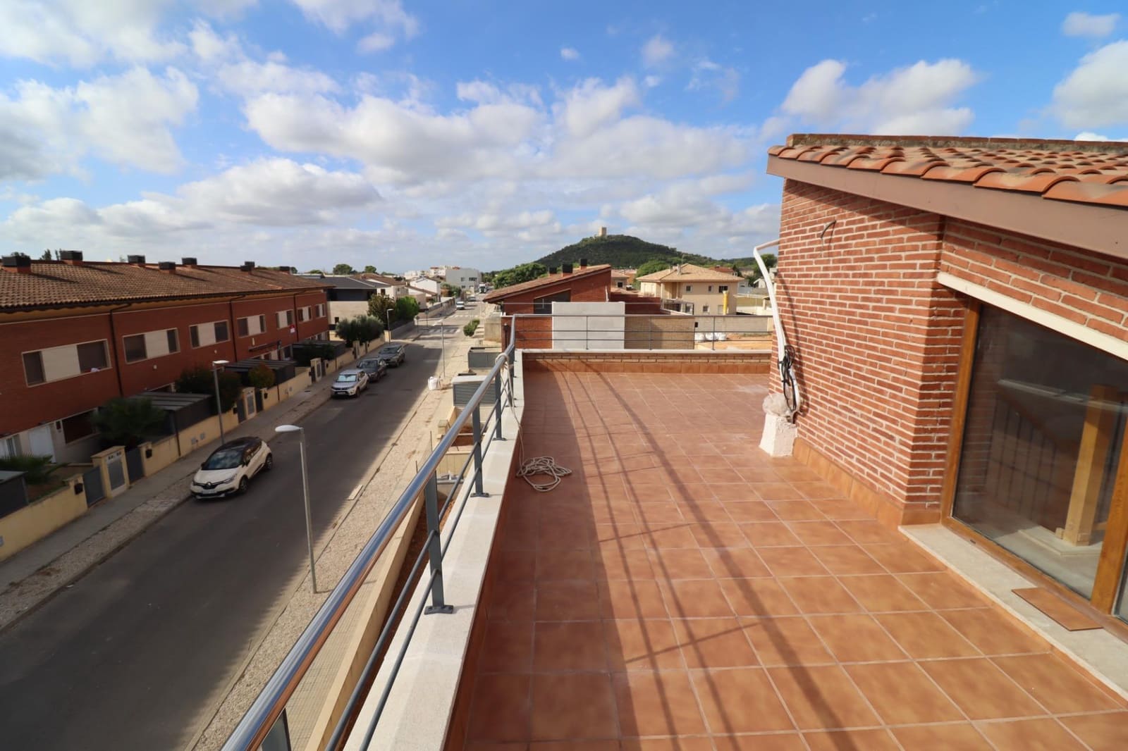 3 soverom Kjedet enebolig til salgs i Ulldecona med svømmebasseng garasje - € 220 000 (Ref: 8676148)