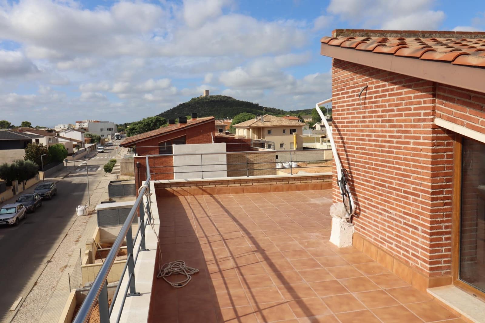 3 soverom Kjedet enebolig til salgs i Ulldecona med svømmebasseng garasje - € 220 000 (Ref: 8676148)