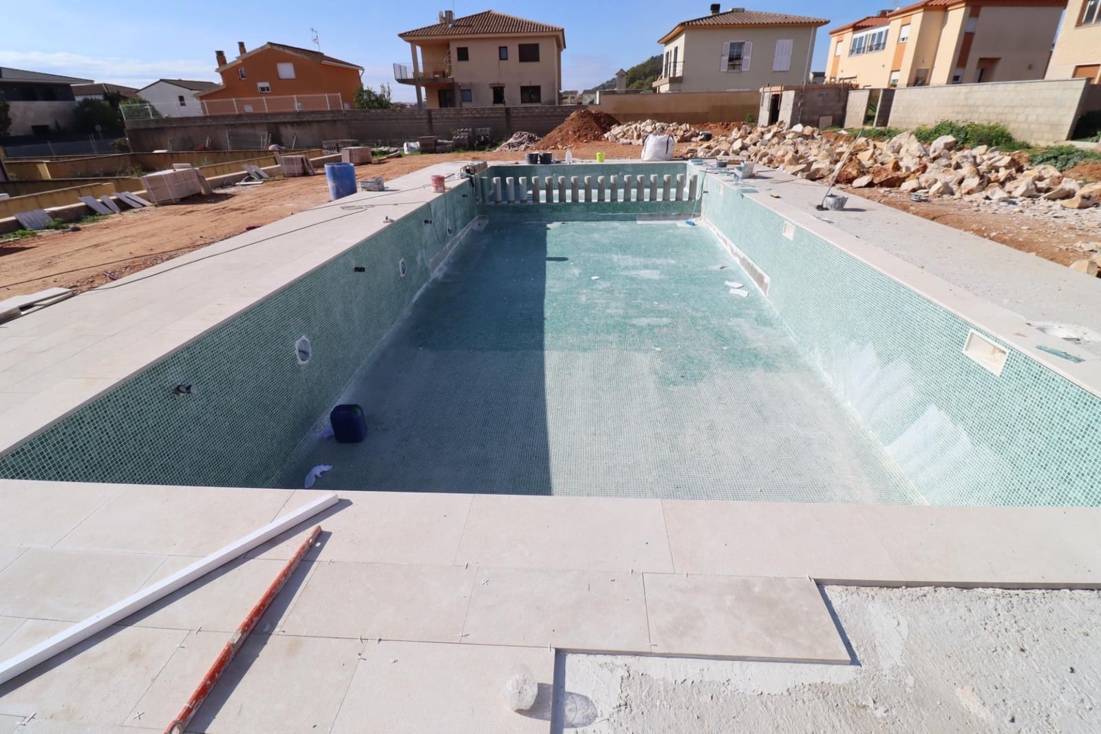 3 soverom Kjedet enebolig til salgs i Ulldecona med svømmebasseng garasje - € 220 000 (Ref: 8676148)