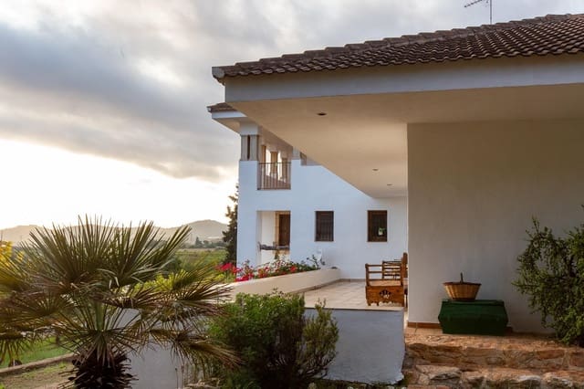 6 bedroom Finca/Country House for sale in Alcanar - € 785,000 (Ref: 8836602)