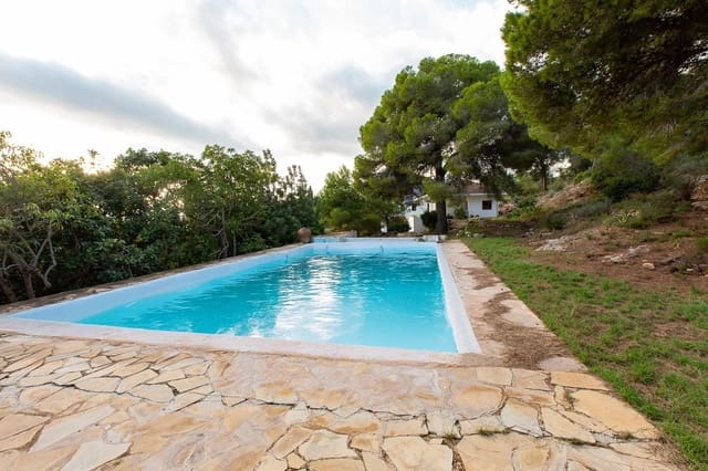 6 bedroom Finca/Country House for sale in Alcanar - € 785,000 (Ref: 8836602)