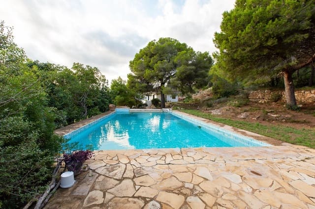 6 bedroom Finca/Country House for sale in Alcanar - € 785,000 (Ref: 8836602)