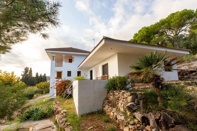 6 bedroom Finca/Country House for sale in Alcanar - € 785,000 (Ref: 8836602)