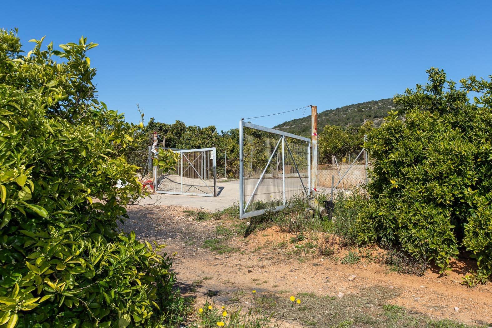 Grunde uden byggetilladelser til salg i Alcanar - € 147.500 (Ref: 8905469)