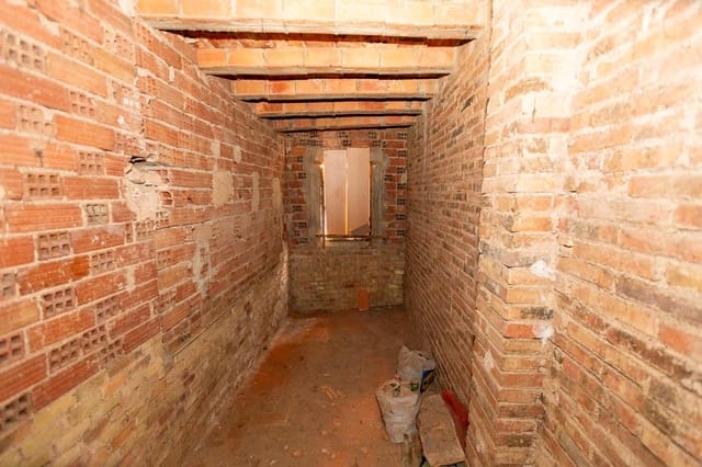 Erhverv til salg i Alcanar - € 45.000 (Ref: 8972436)