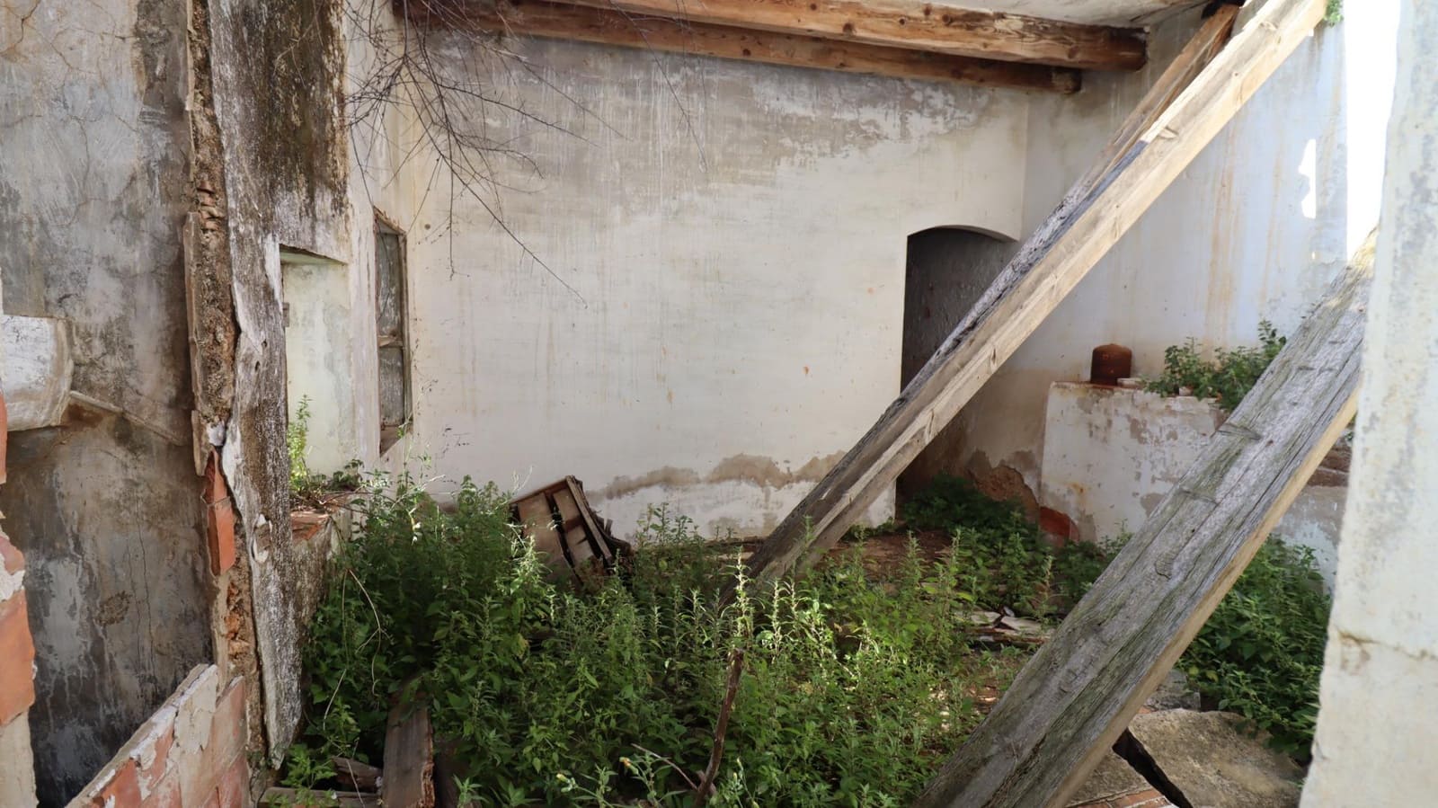 Grunde uden byggetilladelser til salg i Alcanar - € 75.000 (Ref: 9001625)