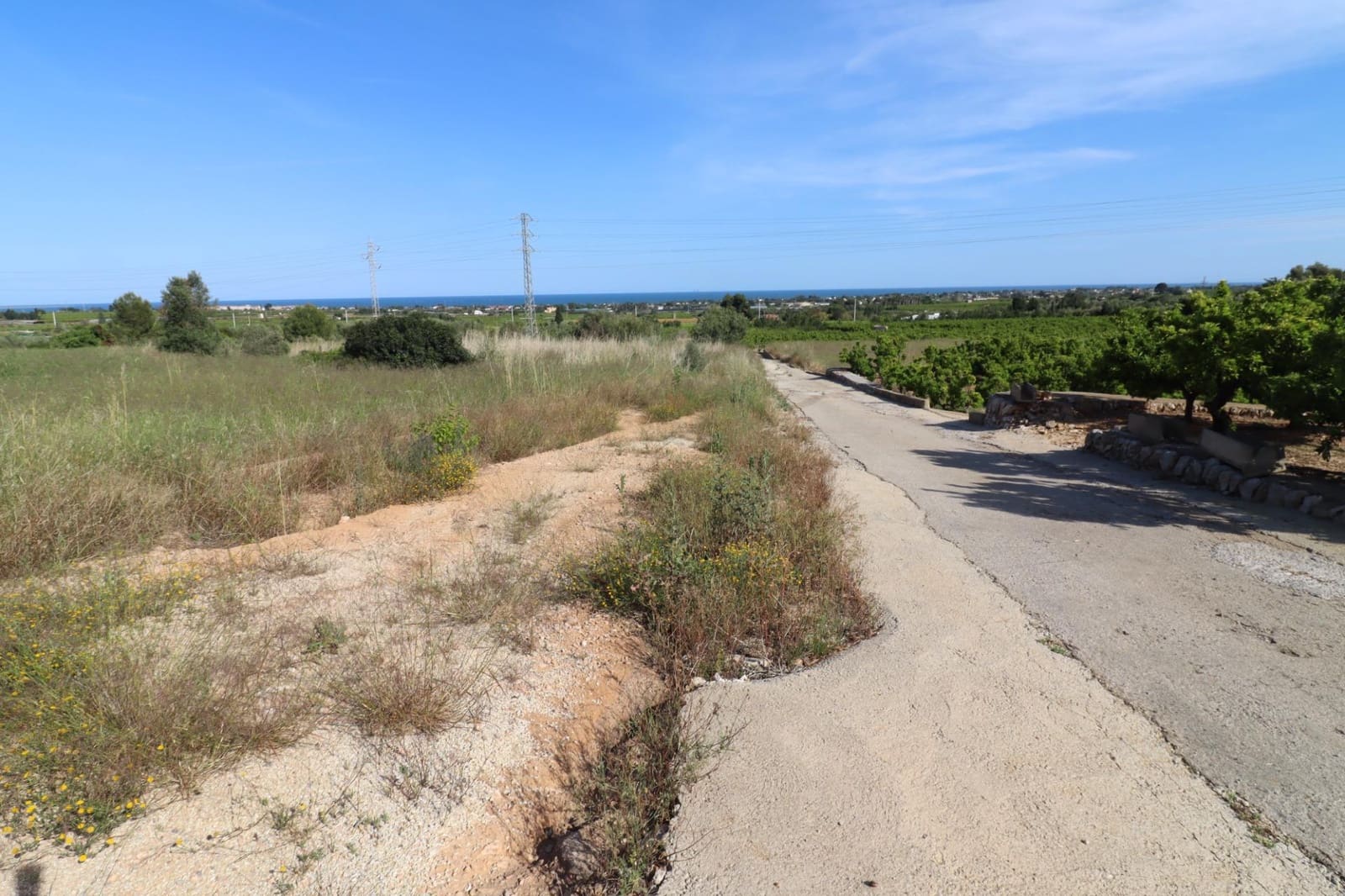 Grunde uden byggetilladelser til salg i Alcanar - € 75.000 (Ref: 9001625)