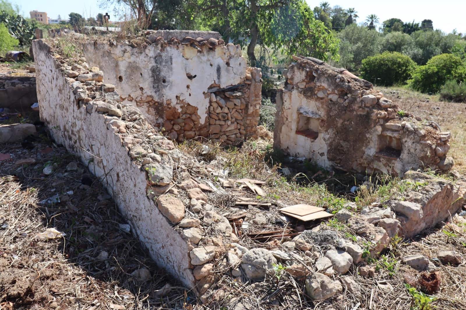 Grunde uden byggetilladelser til salg i Les Cases d'Alcanar - € 148.500 (Ref: 9001626)