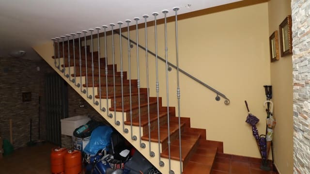 3 chambre Maison de Ville à vendre à Ulldecona avec piscine garage - 199 900 € (Ref: 9039998)