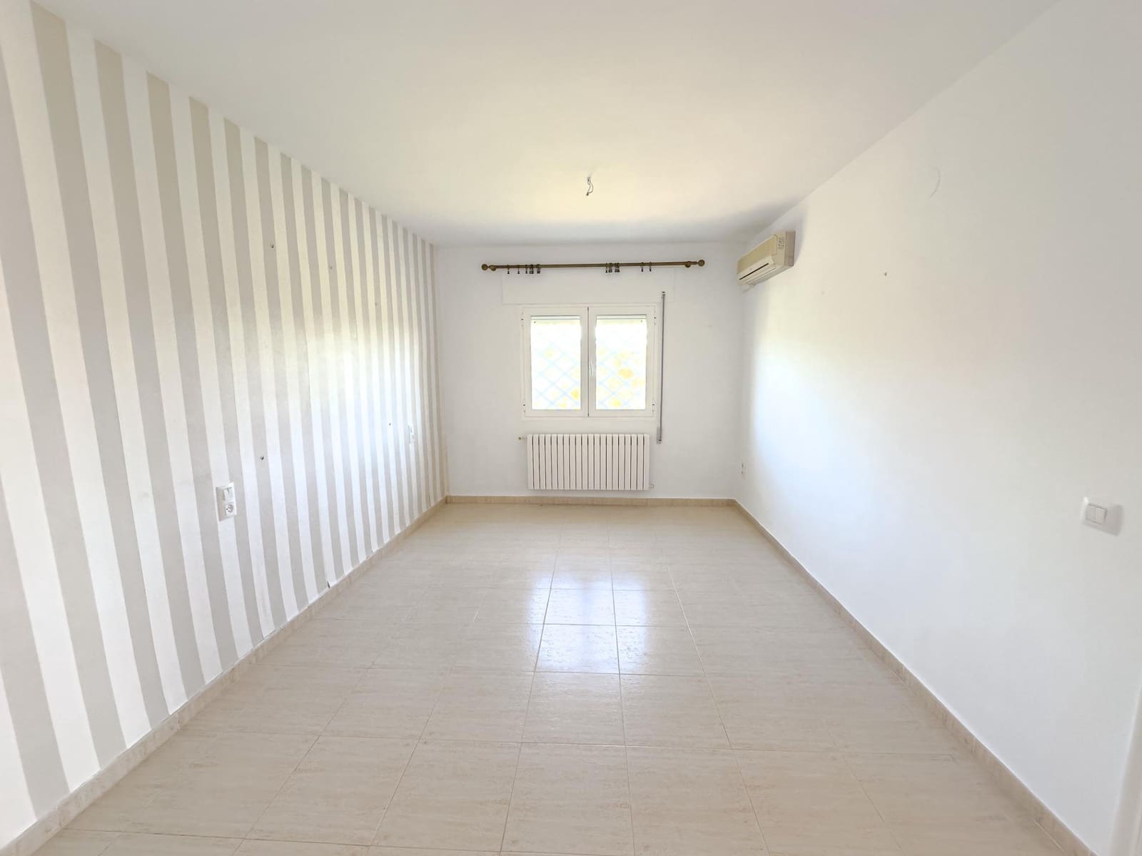 4 soverom Villa til salgs i Les Cases d'Alcanar - € 415 000 (Ref: 9183653)