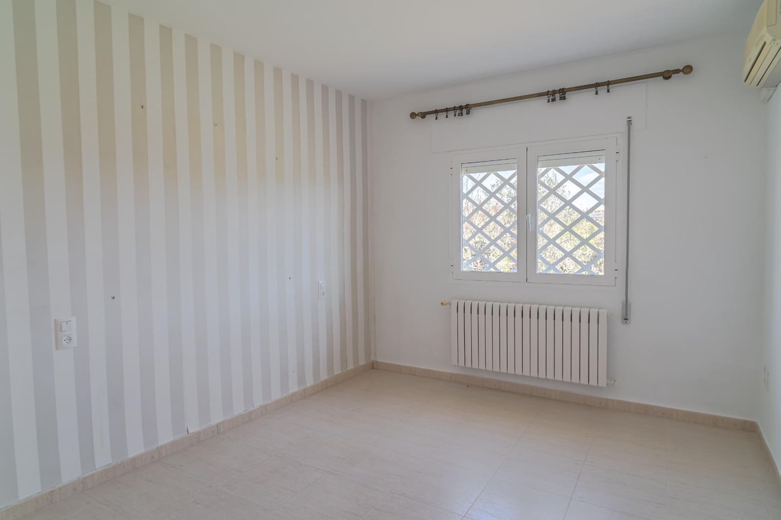 4 soverom Villa til salgs i Les Cases d'Alcanar - € 415 000 (Ref: 9183653)