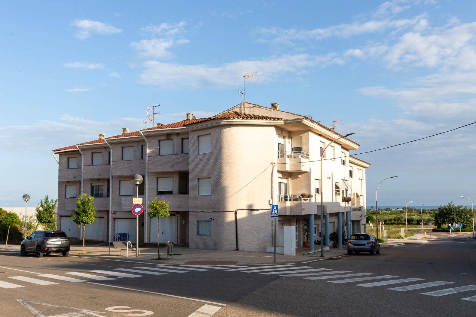 3 bedroom Townhouse for sale in Alcanar with garage - € 233,300 (Ref: 9312870)