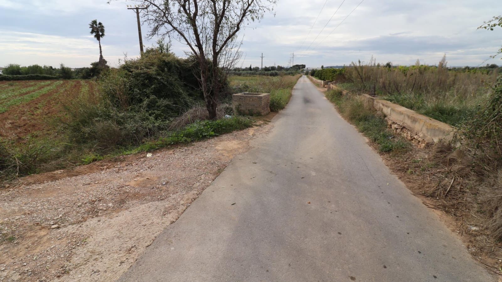 Grunde uden byggetilladelser til salg i Alcanar - € 9.300 (Ref: 9407965)