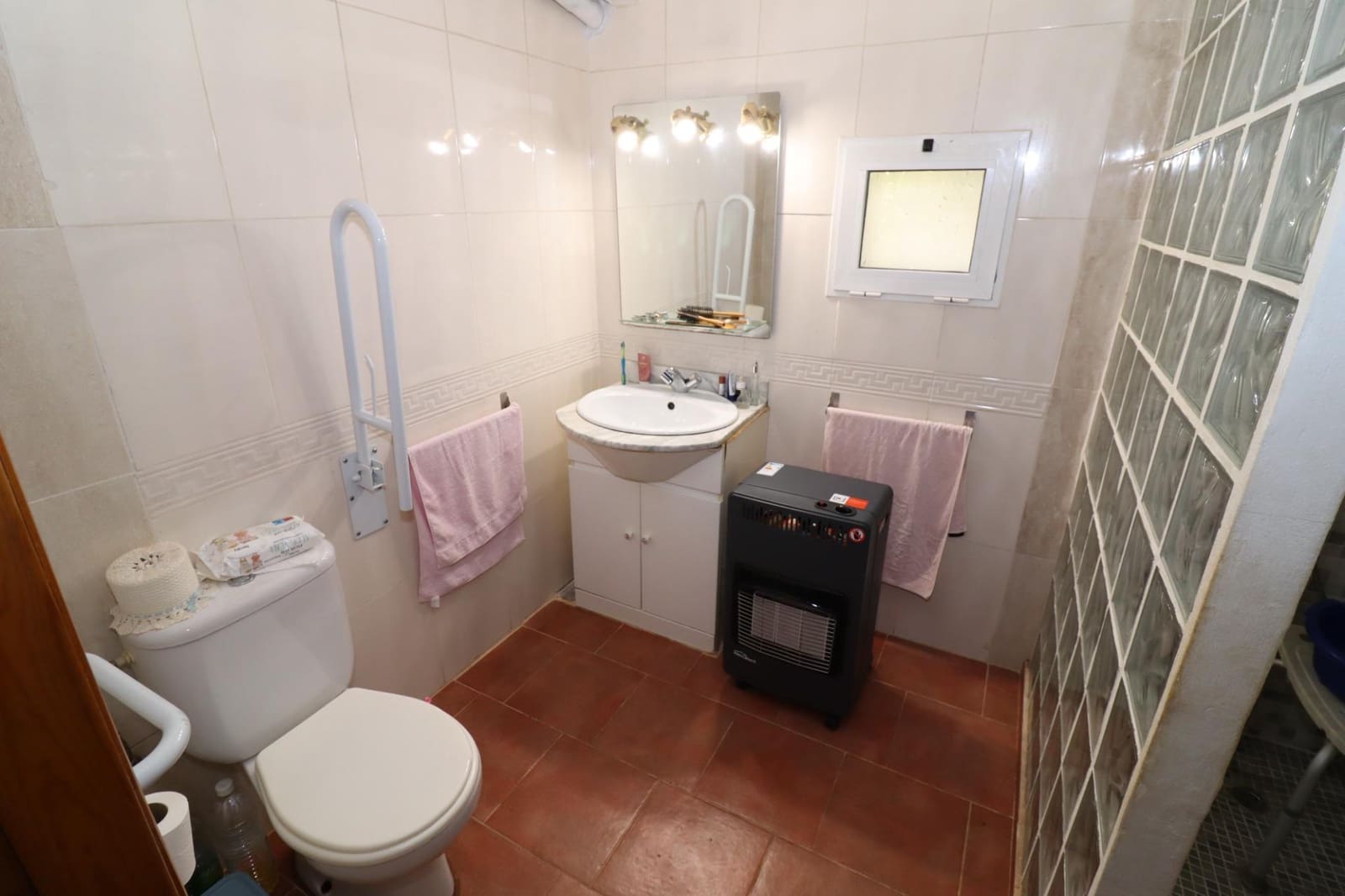 3 slaapkamer Finca/Landhuis te koop in Ulldecona met zwembad - € 128.000 (Ref: 9586494)