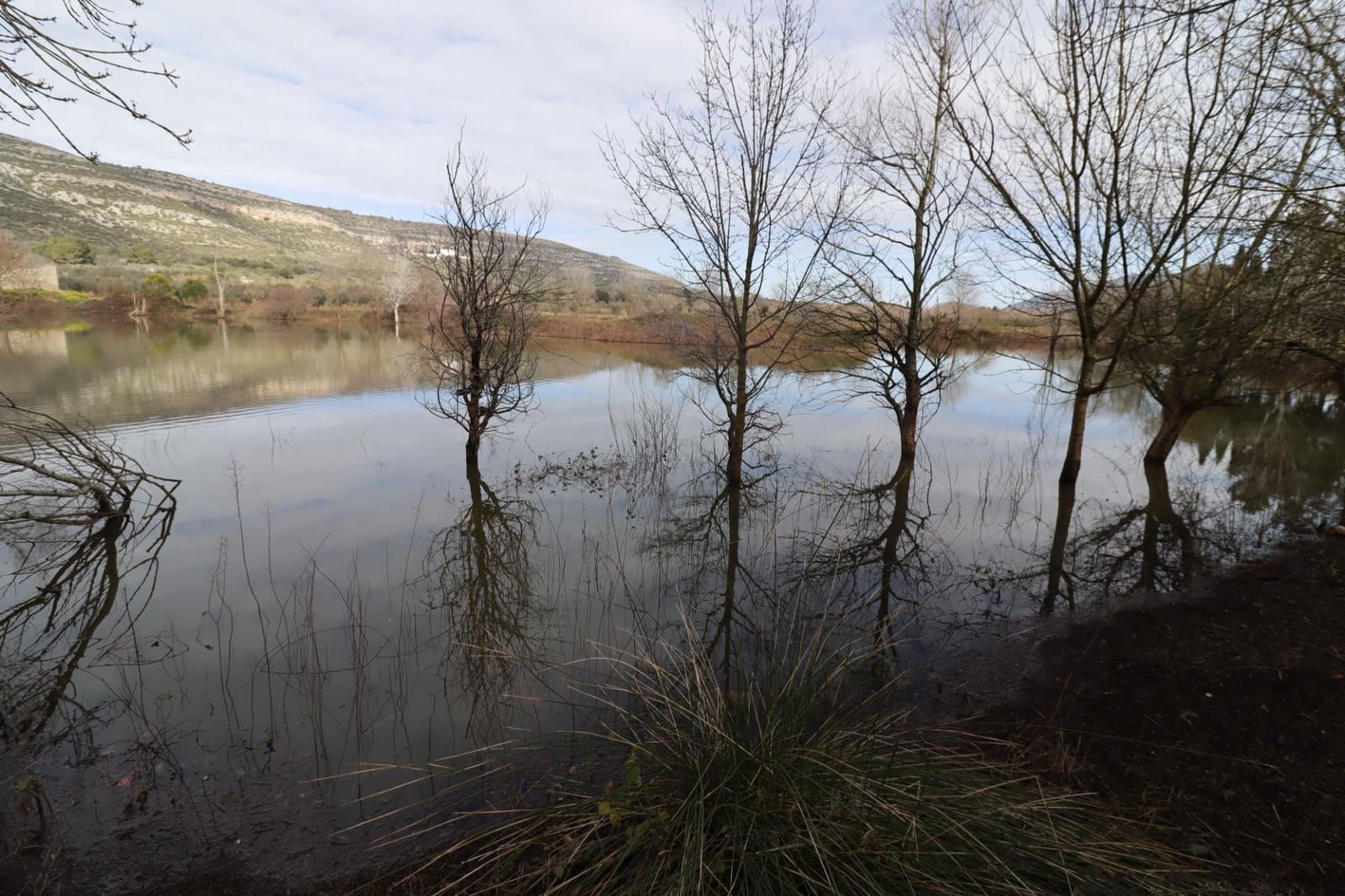 3 slaapkamer Finca/Landhuis te koop in Ulldecona met zwembad - € 128.000 (Ref: 9586494)