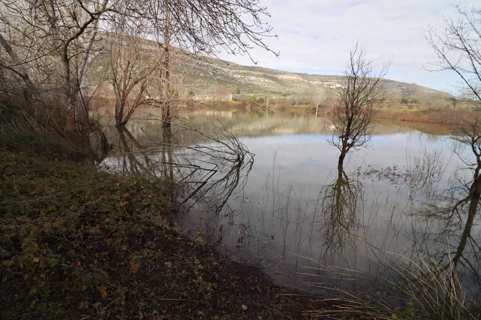 3 slaapkamer Finca/Landhuis te koop in Ulldecona met zwembad - € 128.000 (Ref: 9586494)