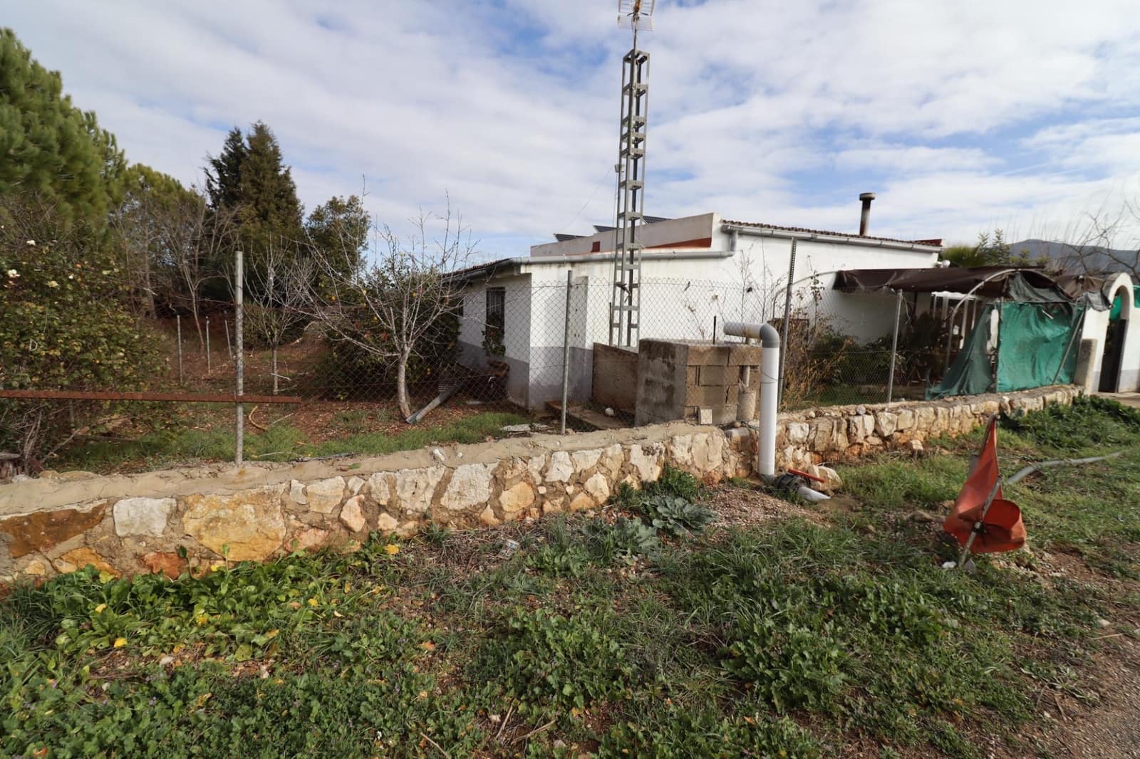 3 slaapkamer Finca/Landhuis te koop in Ulldecona met zwembad - € 128.000 (Ref: 9586494)