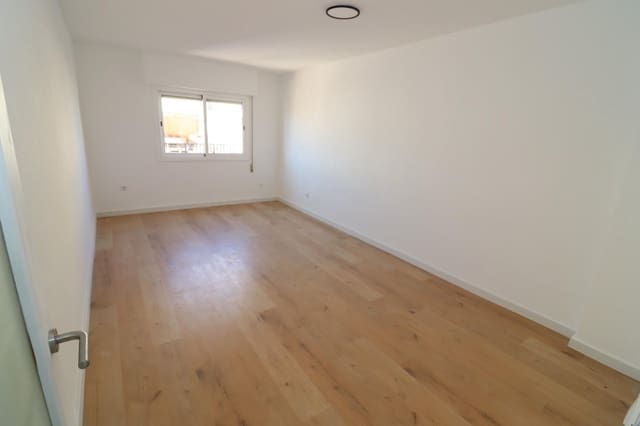 3 bedroom Flat for sale in Alcanar - € 106,000 (Ref: 9719955)