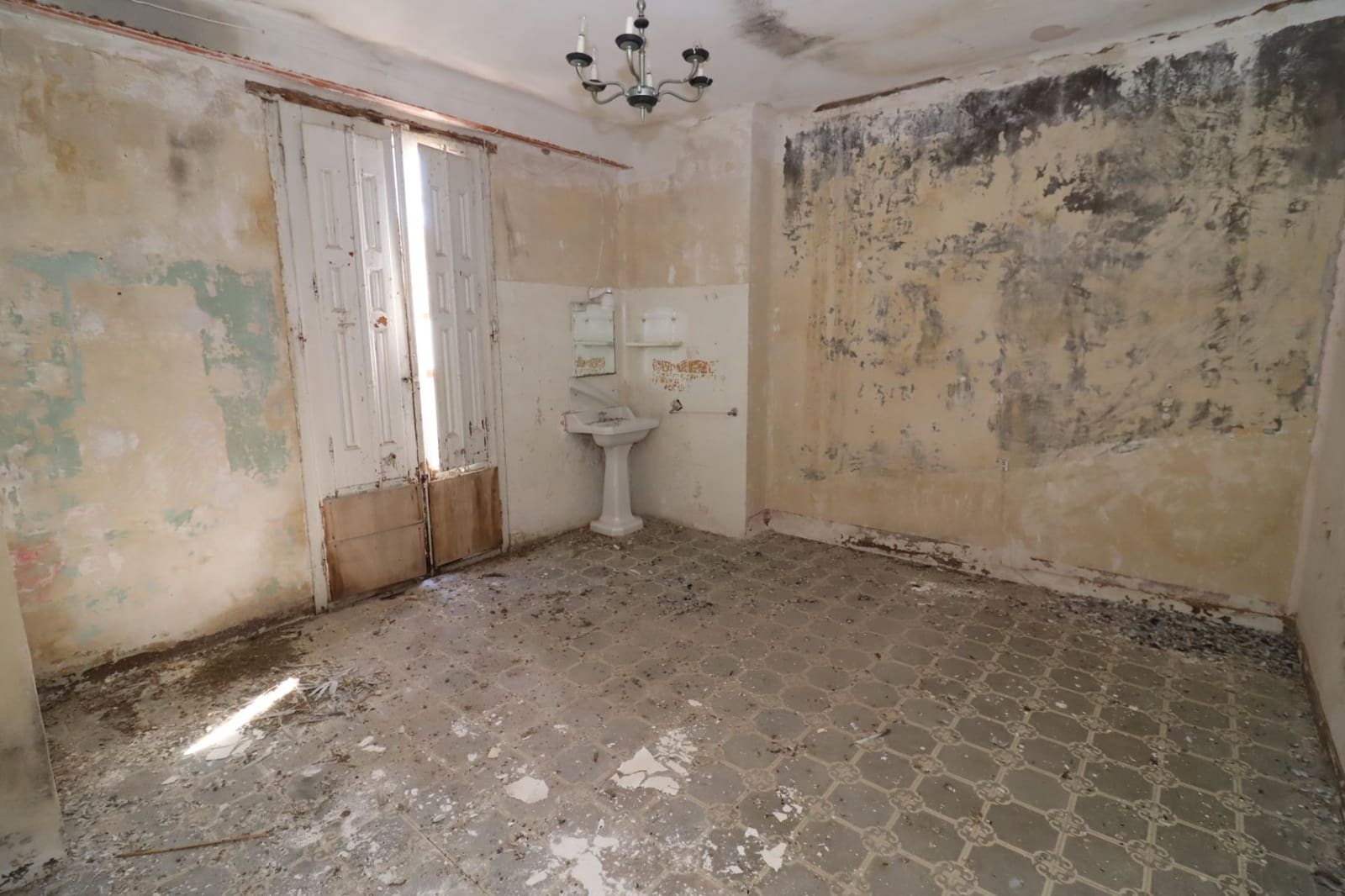 6 chambre Maison de Ville à vendre à Sant Carles de la Rapita - 330 000 € (Ref: 9761987)