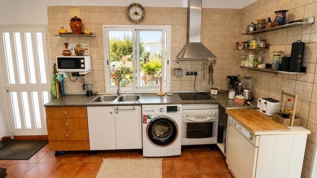 3 bedroom Finca/Country House for sale in Les Cases d'Alcanar, Alcanar with pool - € 365,000 (Ref: 9806478)