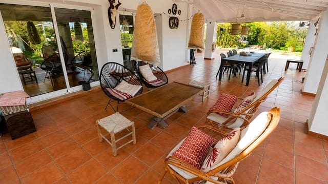 3 bedroom Finca/Country House for sale in Les Cases d'Alcanar, Alcanar with pool - € 365,000 (Ref: 9806478)
