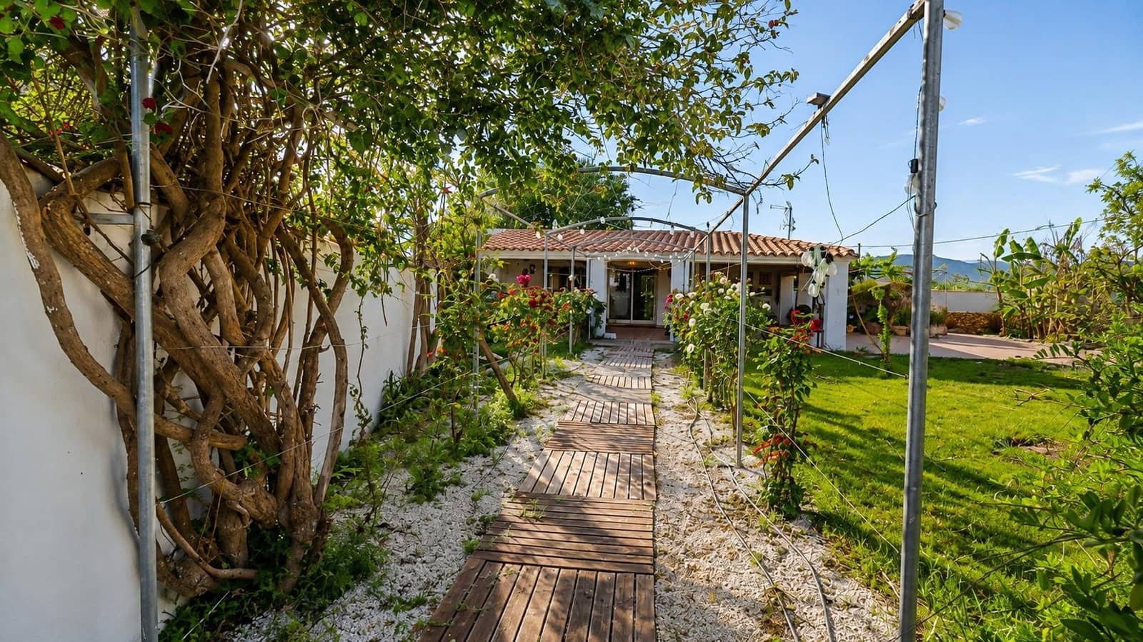 3 bedroom Finca/Country House for sale in Les Cases d'Alcanar with pool - € 365,000 (Ref: 9806478)