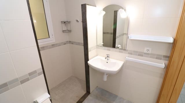 3 bedroom Apartment for sale in Alcanar - € 120,000 (Ref: 9843401)