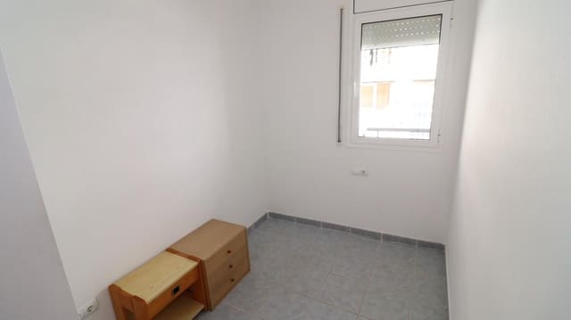 3 bedroom Apartment for sale in Alcanar - € 120,000 (Ref: 9843401)