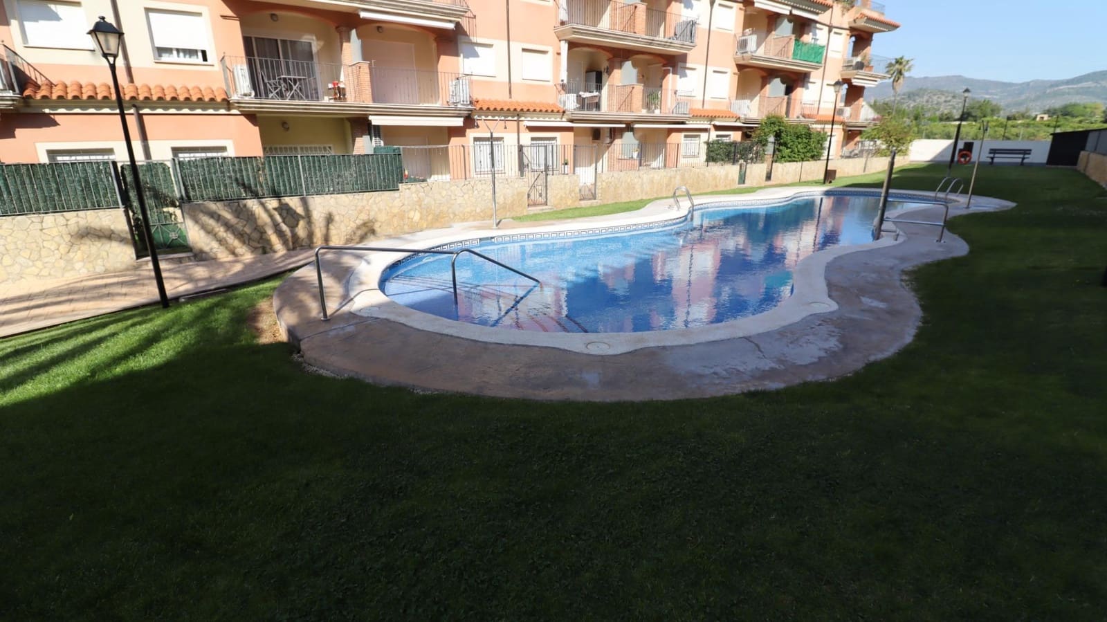 2 bedroom Flat for sale in Les Cases d'Alcanar with pool - € 150,000 (Ref: 9855460)