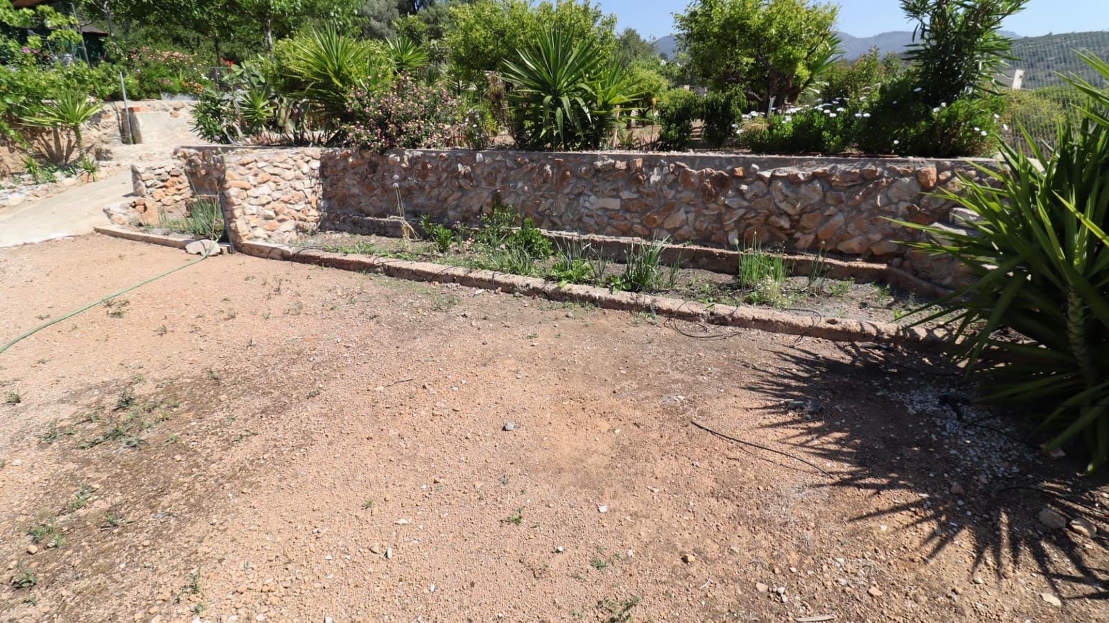 Grunde uden byggetilladelser til salg i Alcanar - € 70.000 (Ref: 9881945)