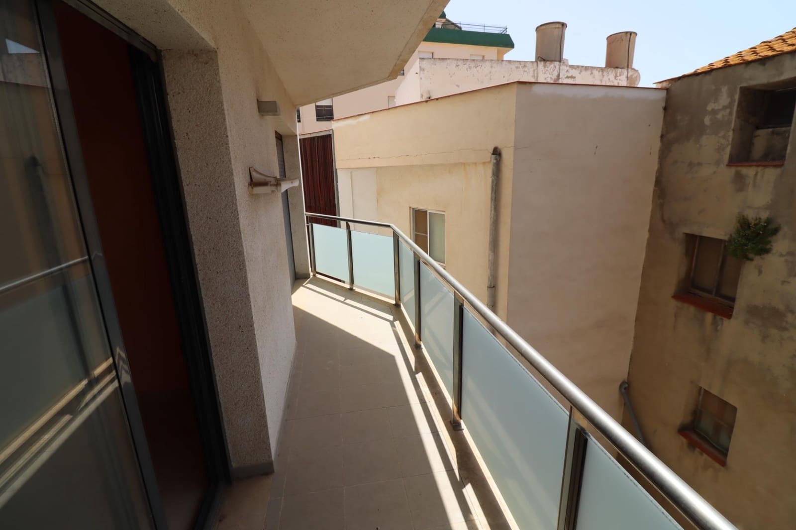 2 bedroom Flat for sale in Sant Carles de la Rapita - € 116,000 (Ref: 9929405)