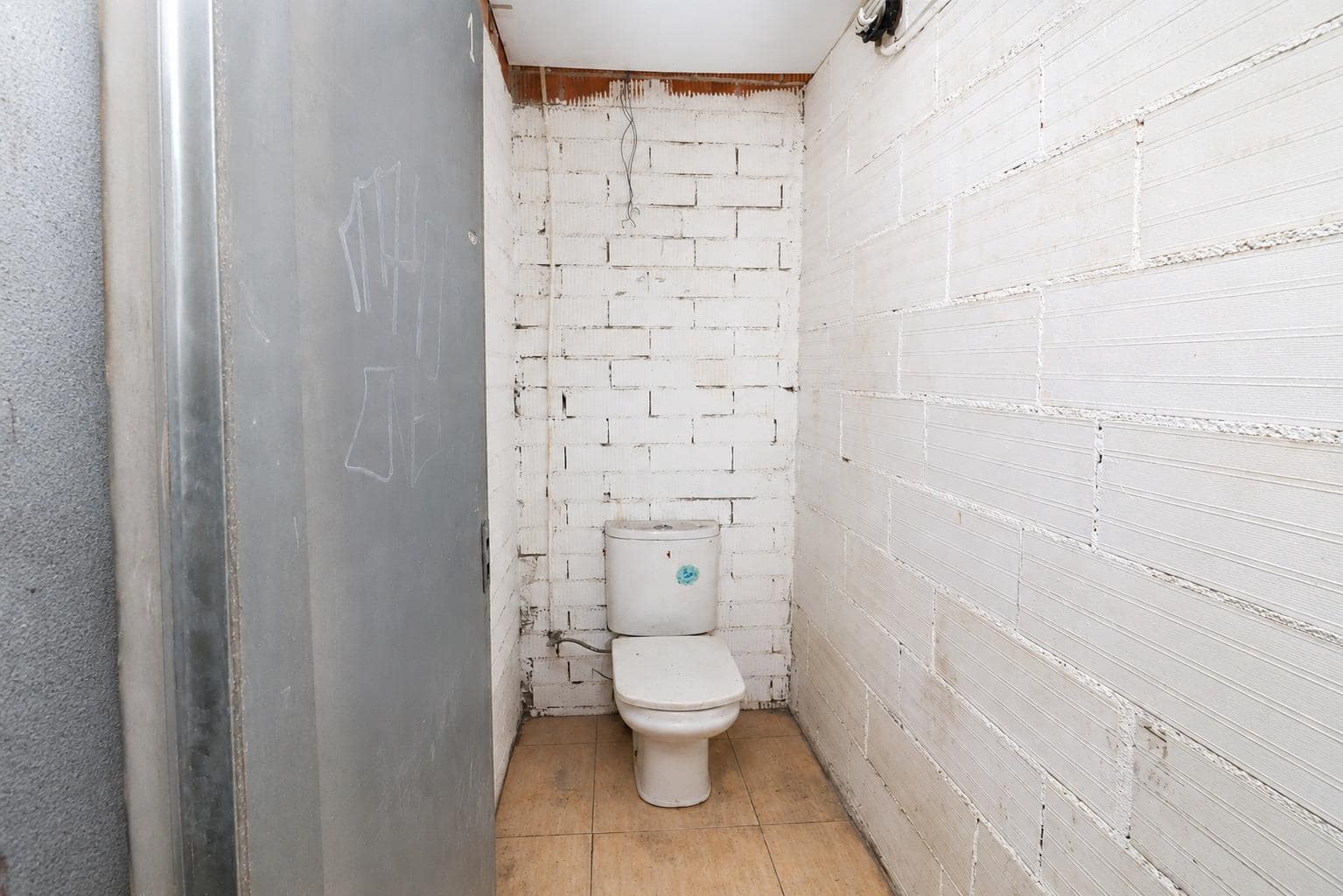 Erhverv til salg i Alcanar - € 60.000 (Ref: 9938191)