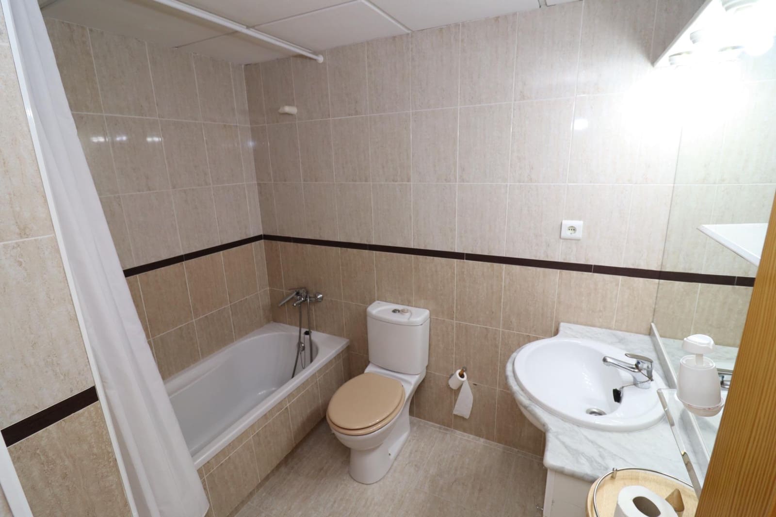 3 sypialnia Mieszkanie do wynajęcia w Alcanar - 514 € (Ref: 9949805)