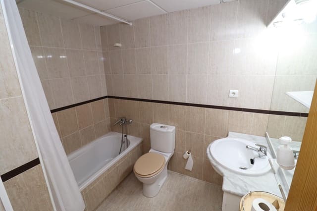 3 sypialnia Mieszkanie do wynajęcia w Alcanar - 514 € (Ref: 9949805)