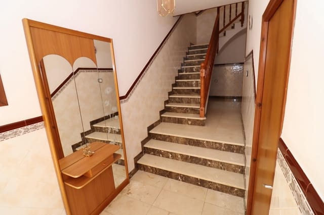 6 makuuhuone Omakotitalo myytävänä paikassa Alcanar - 118 000 € (Ref: 9983025)