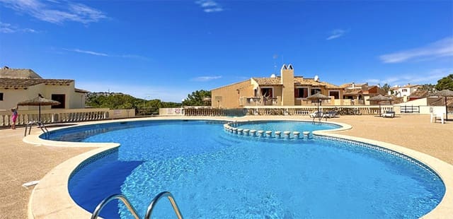 4 soveværelse Byhus til salg i Santa Ponsa, Calvià med swimmingpool - € 1.050.000 (Ref: 8096455)